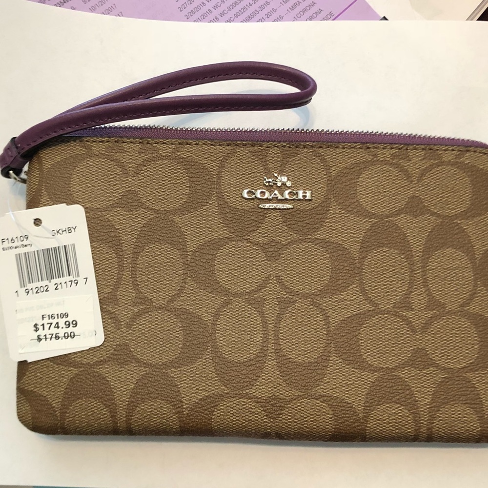 COACH Double Zip Signature wristlet Khaki and Berry purple NWT Retail 175 - Picture 6 of 14